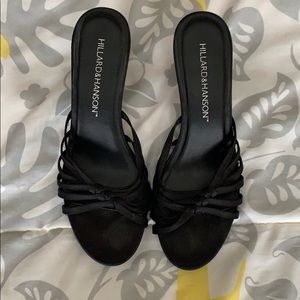 Hillard & Hanson Slip on short heels